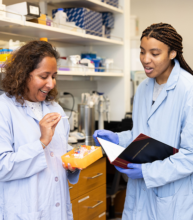 faculty and student in the biology lab